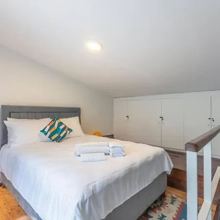 5br - 2ba In Cihangir - Near Istiklal & Taksim Apartment *