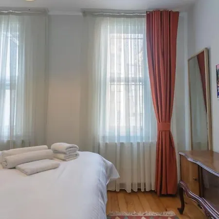 5br - 2ba In Cihangir - Near Istiklal & Taksim Apartment Istanbul