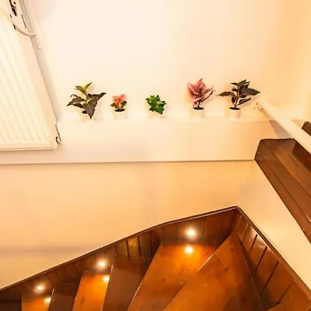 5br - 2ba In Cihangir - Near Istiklal & Taksim Apartment *