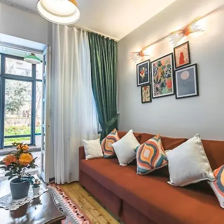 5br - 2ba In Cihangir - Near Istiklal & Taksim Apartment *