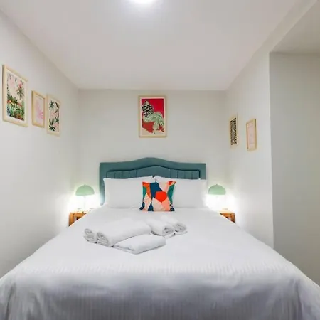 5br - 2ba In Cihangir - Near Istiklal & Taksim Istanbul